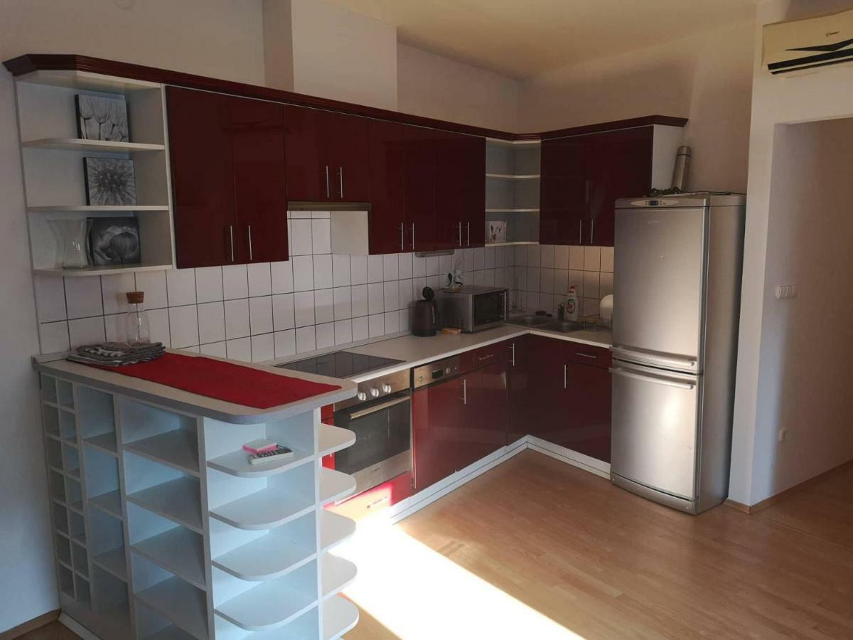 Centrum - A. Apartman Pecs Exterior photo